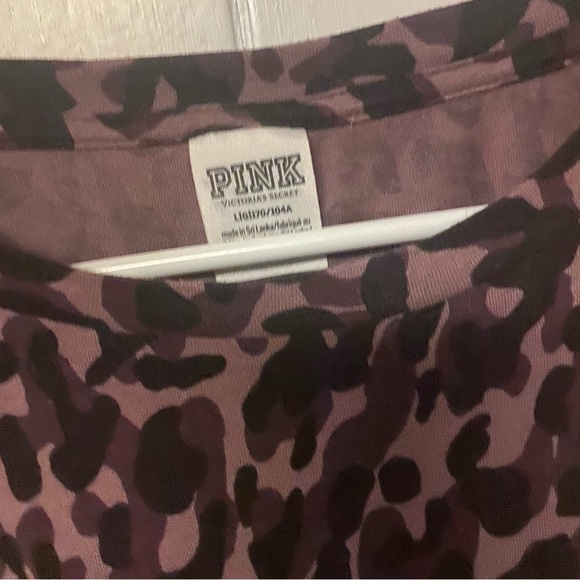 Pink Victoria Secret Animal Print Shirt Womens Size Large Purple Short Sleeve - Picture 3 of 7
